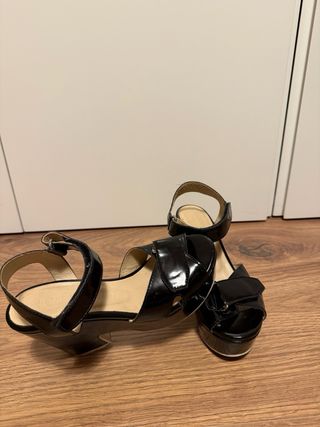 Sandalias Bimba y Lola Negras