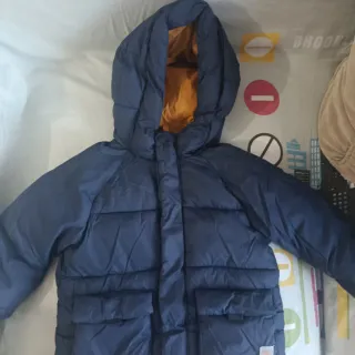 Chaqueta niño azul con capucha