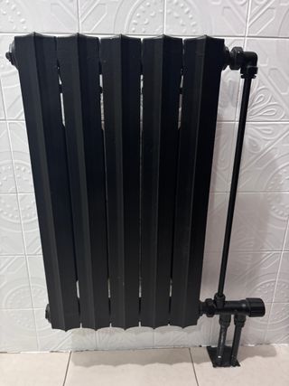 Radiador de hierro negro