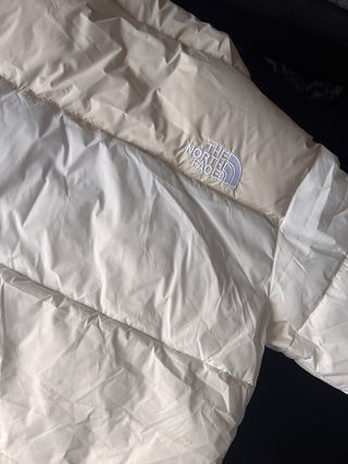 Abrigo The North Face Beige y Blanco