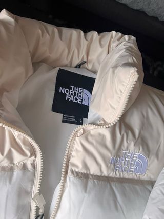 Abrigo The North Face Beige y Blanco
