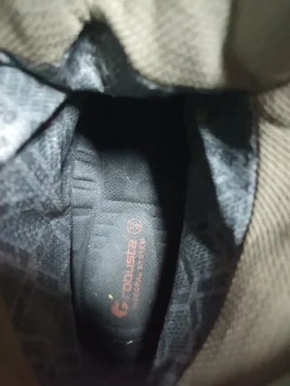 Botas de montaña Gore-Tex robusta