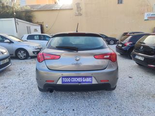 Alfa Romeo Giulietta 2012