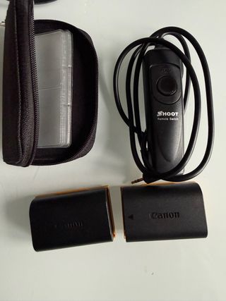 Cámara Canon EOS 70D + objetivos + accesorios.