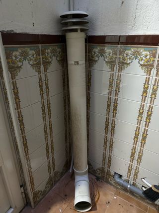 Tubo de salida de humos