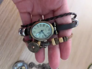 Conjunto de 3 relojes y collar