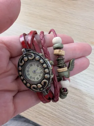 Conjunto de 3 relojes y collar