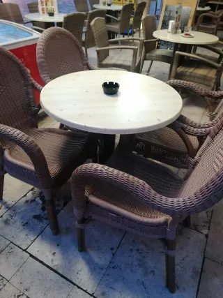 Mesas y Sillas Terraza Bar