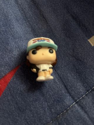 Funko Pop Stranger Things huevos kinder