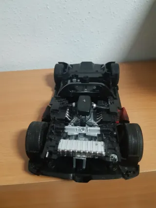 Hot Wheels Ferrari Enzo 1:18