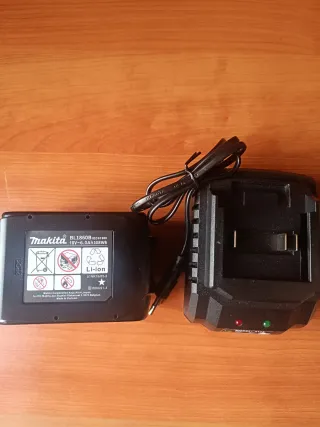 Batería y Cargador Makita 18V