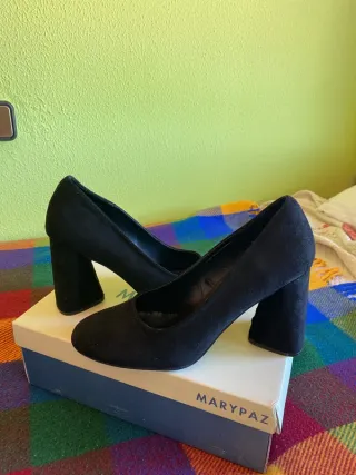 Zapatos tacón Marypaz negros ante
