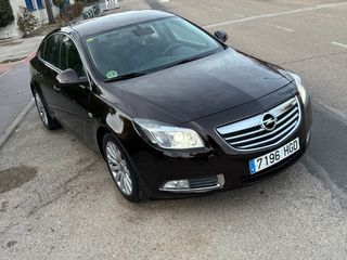 Opel Insignia 2011