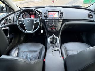 Opel Insignia 2011