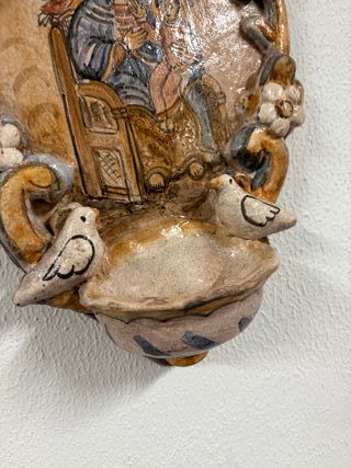 Acquasantiera Madonna con bambino e angioletti