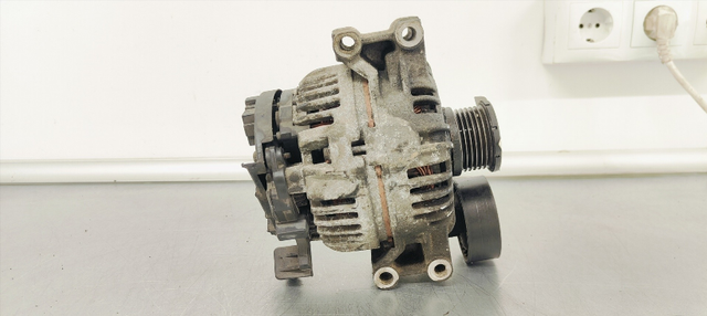 ALTERNADOR BMW SERIE 1 BERLINA (E81/E87) 116i 012