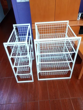 Cajonera metálica blanca