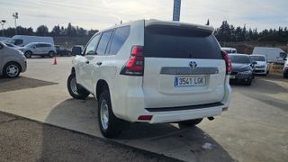 Toyota Land Cruiser 2.8 D-4D GX 7 Plazas