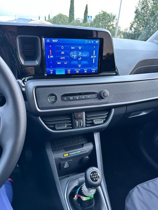 Ford Tourneo Courier 2025