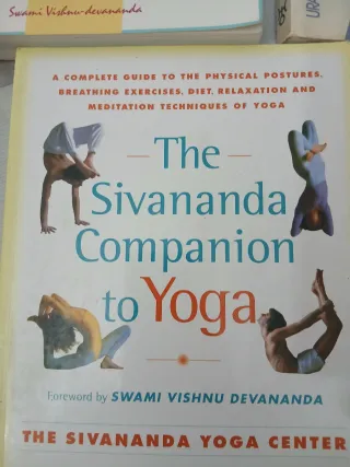 Lote de 5 libros de Yoga. VER FOTOS