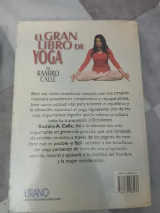 Lote de 5 libros de Yoga. VER FOTOS
