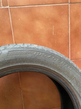 2 Neumáticos 195/55 R16 Poco Uso. RECOGIDA EN MANO