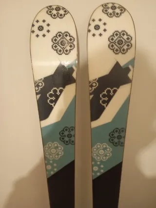 Esquís Quechua Wedze MRZ 500 sin usar +Bolsa+Basto