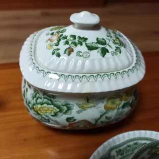 Juego de café San Claudio modelo Kantong 27 piezas