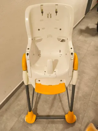 Trona plegable Omega naranja