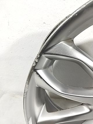 LLANTA VOLVO C30 (533) (2)