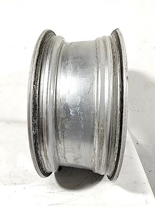 LLANTA VOLVO C30 (533) (4)