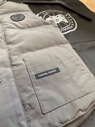 Chaleco Canada Goose Gris