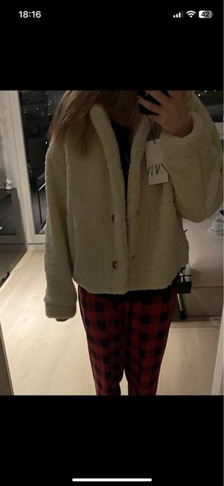 Abrigo borreguito Zara blanco