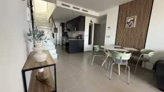 2 dormitorios piso con piscina garaje