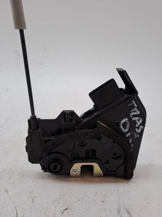 CERRADURA PUERTA TRASERA DERECHA KIA STONIC (8)