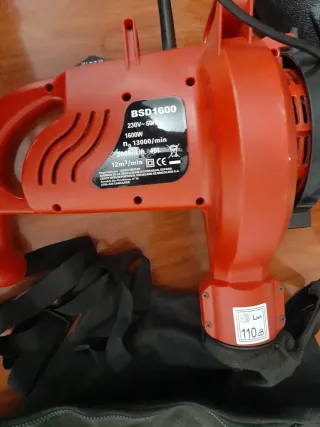 Soplador de hojas BBD1800