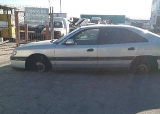 Renault 4183729 faro der 7701686822 safrane 2.2 si