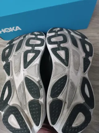 Hoka Bondi 8