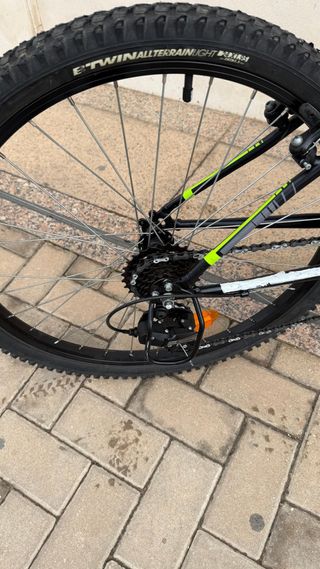 Bicicleta Rockrider ST 500 poco usada