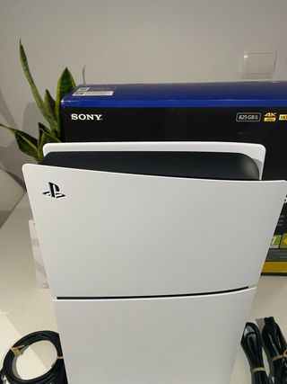 PlayStation 5 Digital  - 2 Mandos NUEVA