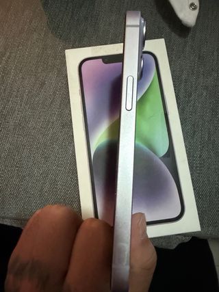 iPhone 14 Morado