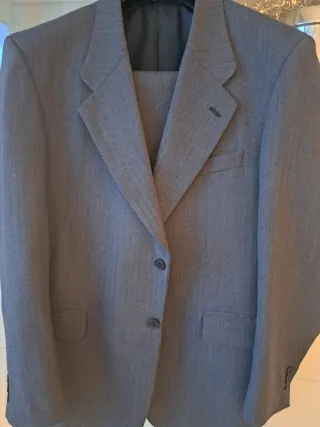 Traje de espiga gris caballero