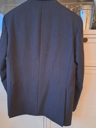 Traje de espiga gris caballero