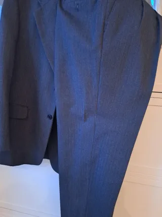 Traje de espiga gris caballero