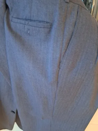 Traje de espiga gris caballero