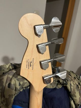Bajo Squier Fender Precisión Mini
