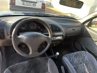 Citroen Saxo Distintivo B