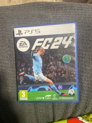 FC 24 PS5 (EA Sports)