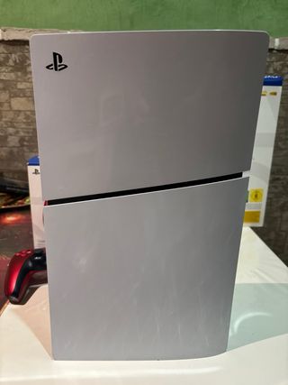 Consola PS5 Blanca + Mando PS5 Rojo Volcanico