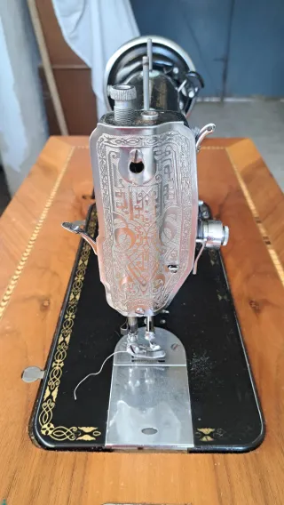 Máquina de coser Sigma antigua